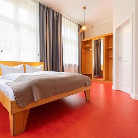 Kavaliershaus Krumke - Gaestehaus Im Schlosspark - Schluesselbox - Kein Tv Hotel Buitenkant foto