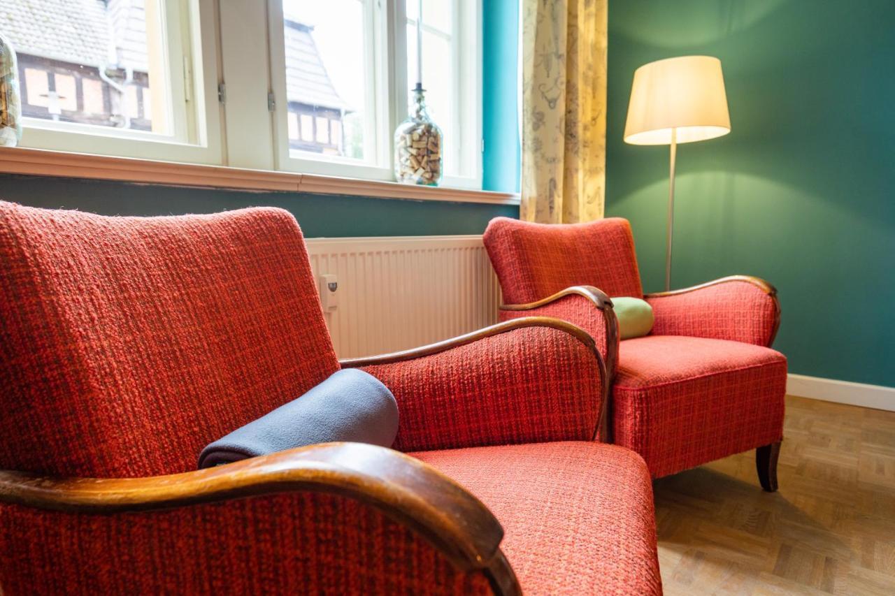 Kavaliershaus Krumke - Gaestehaus Im Schlosspark - Schluesselbox - Kein Tv Hotel Buitenkant foto